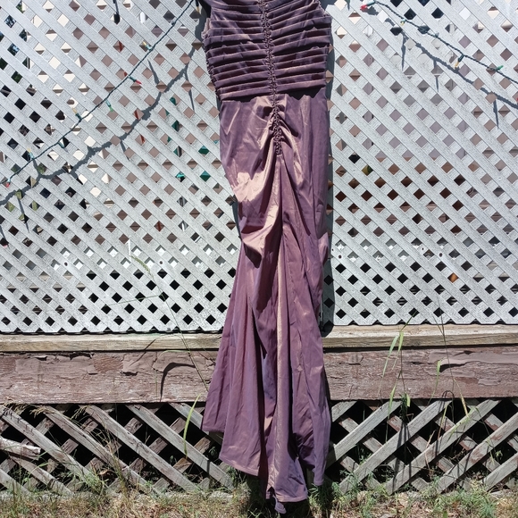 Tadashi Shoji Petite Ballgown - Picture 5 of 9